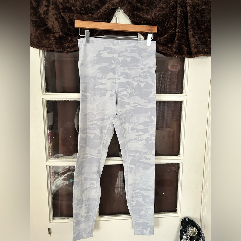 Lululemon Wunder Under Tights